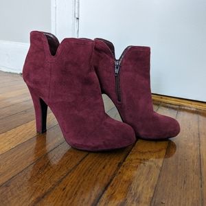 🪻Gianni Bini Suede Ankle Boots